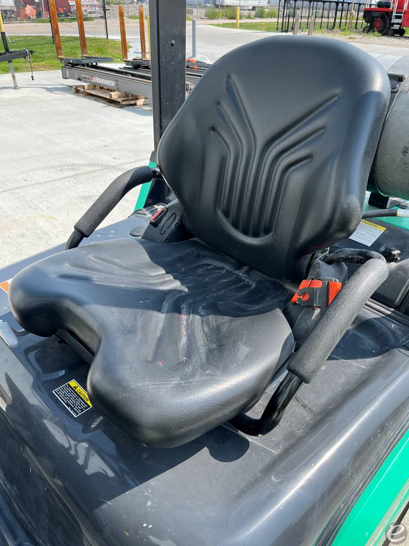 2020 Mitsubishi FG18N5
