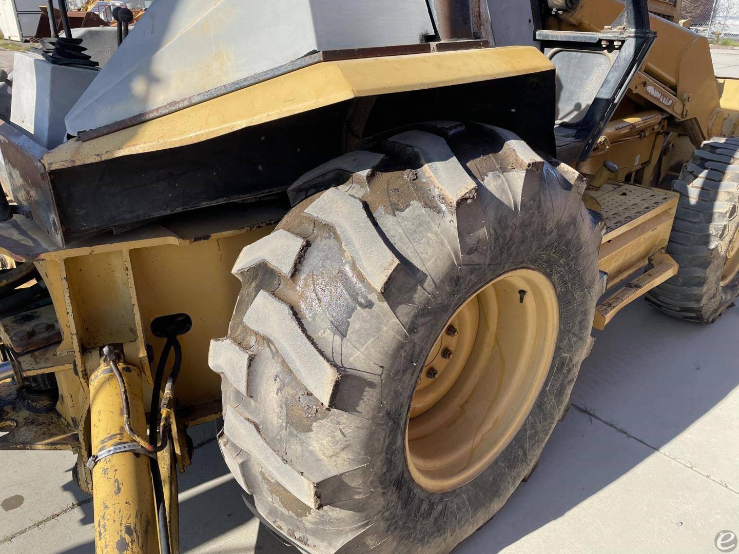 1996 Cat 416B