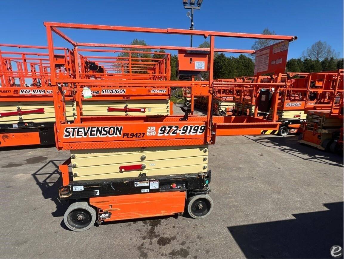 2021 JLG R1932i