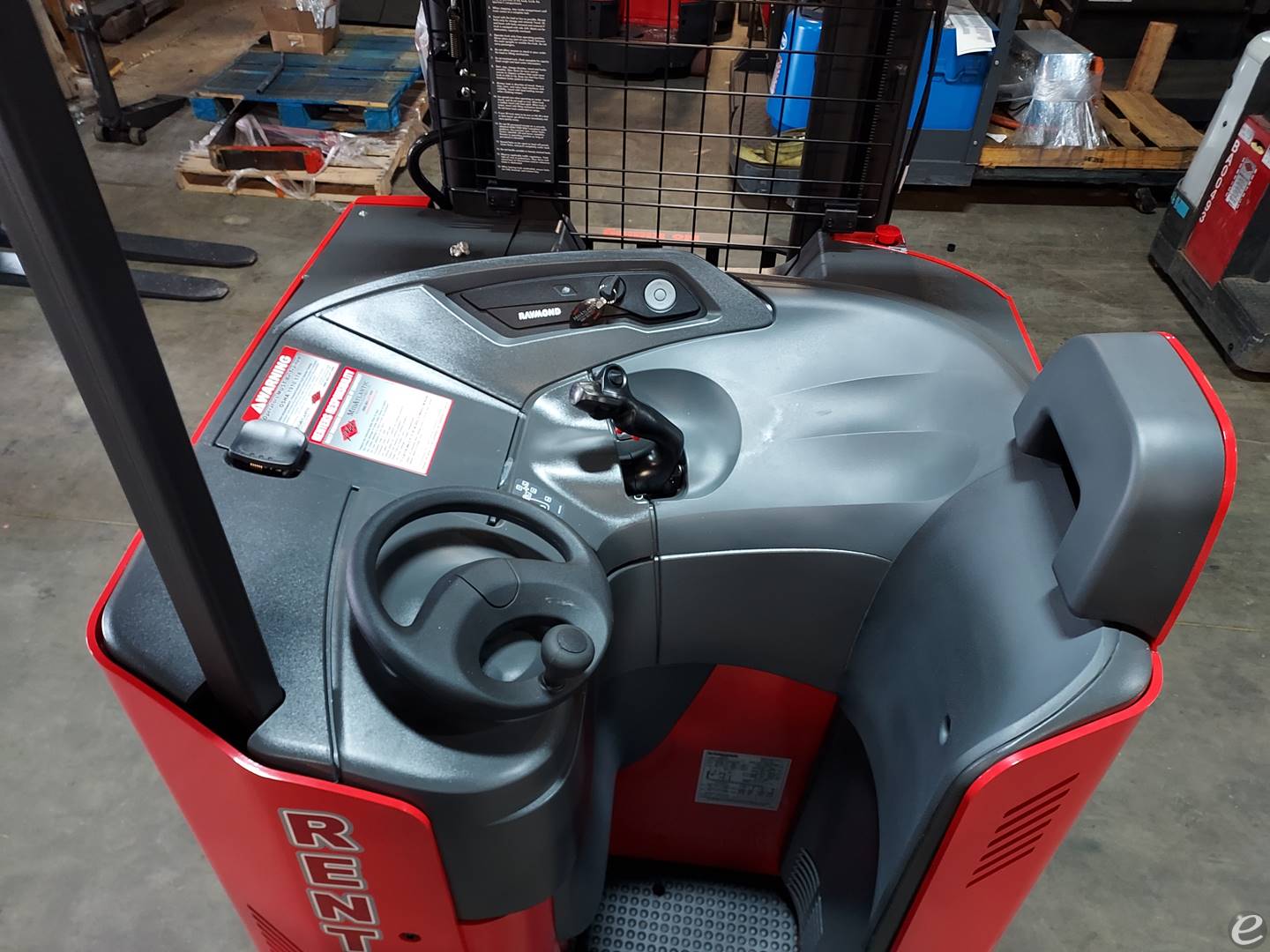 2024 Raymond 750-DR32TT