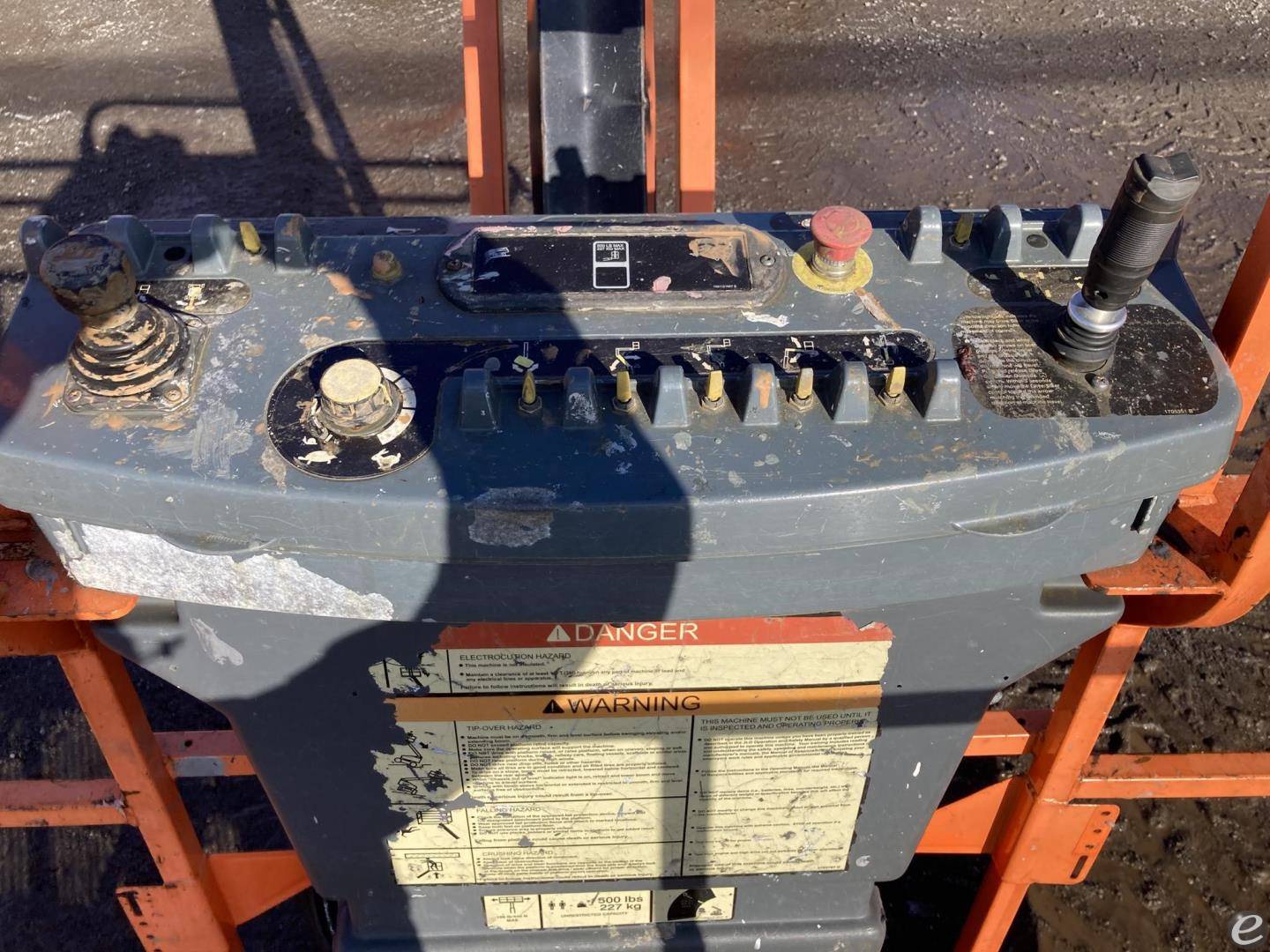 2015 JLG 800AJ