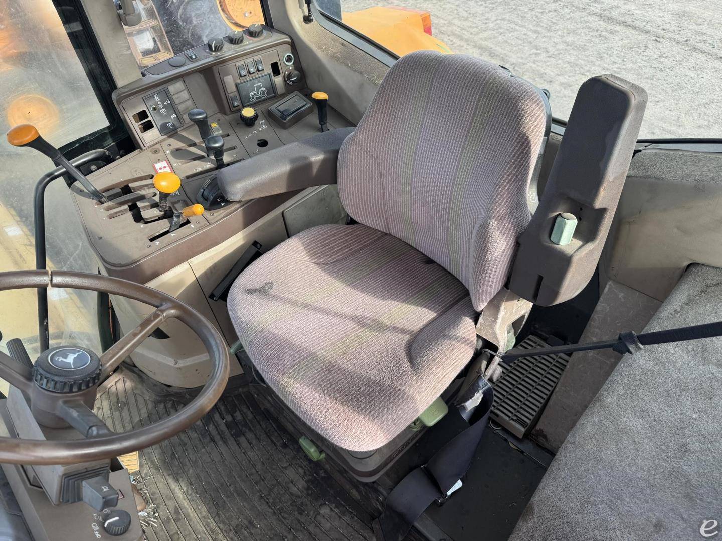 John Deere 6410