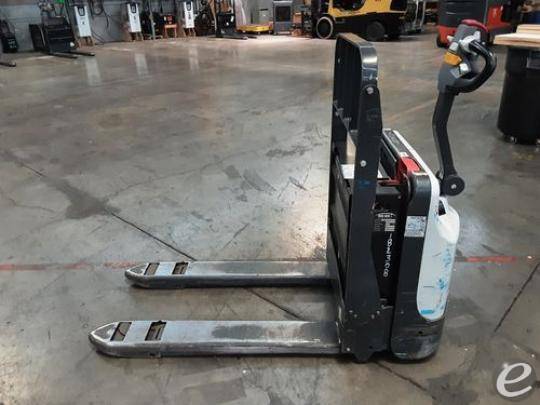 2018 Unicarriers WLXT2W7S22V Electric Forklift - 123Forklift