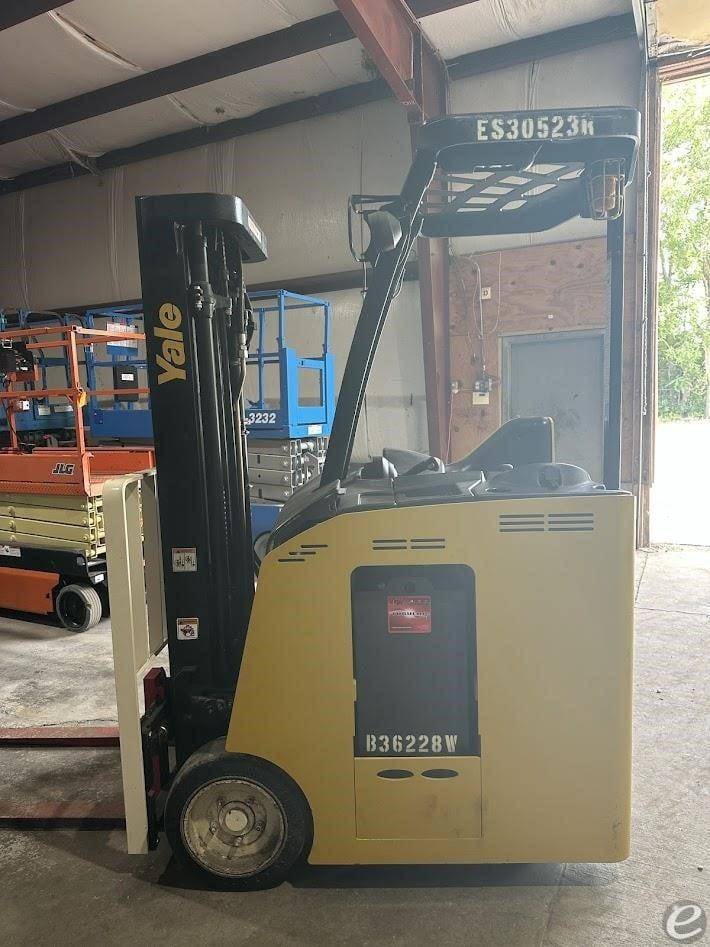 2019 Yale ESC030AD