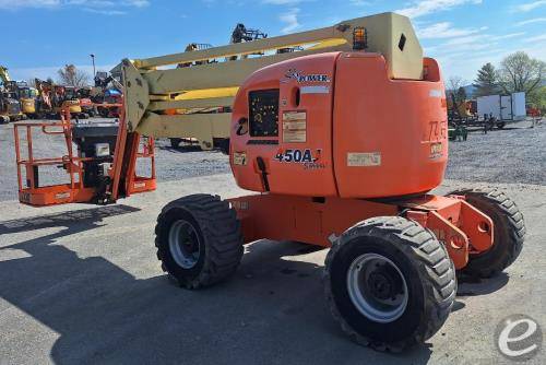 2017 JLG 450AJ