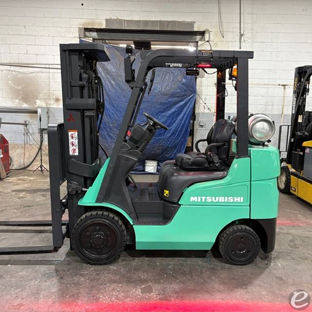 2019 Mitsubishi FGC25N