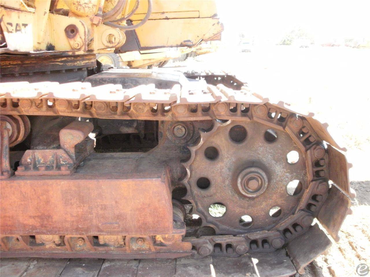 Cat 235BH