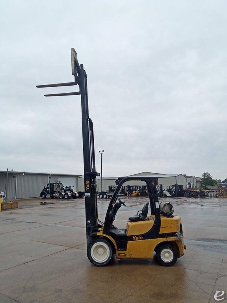 2012 Yale GLP060VXN