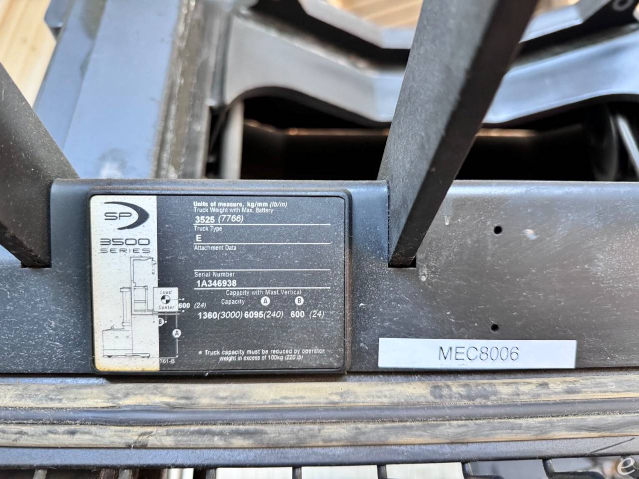 2009 Crown SP3510-30 Electric Order Picker - 123Forklift
