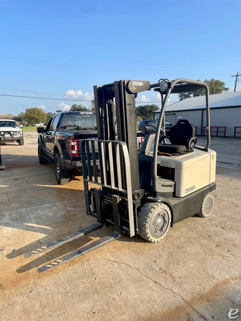 2011 Crown FC4510-50 Electric Forklift - 123Forklift
