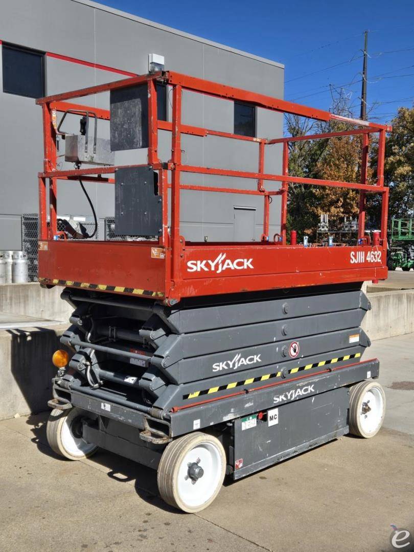 2015 Skyjack SJIII4632 Electric Scissor Lift - 123Forklift