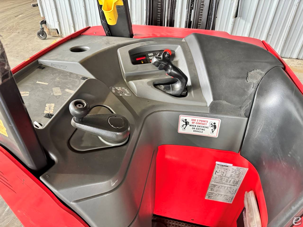 2017 Raymond 425-C50TT