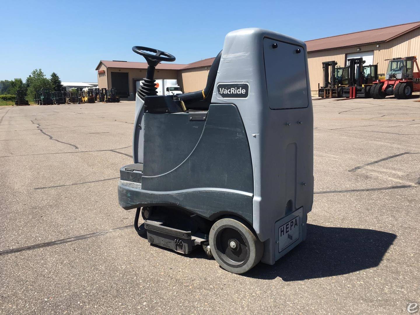 2010 Nilfisk Advance VACRIDE 3400C