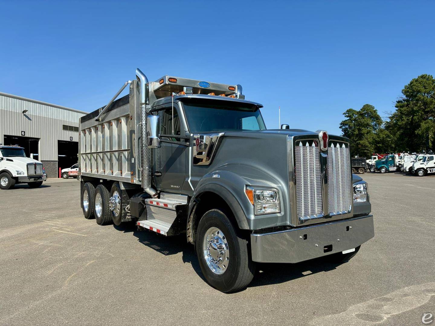 2020 Kenworth W990