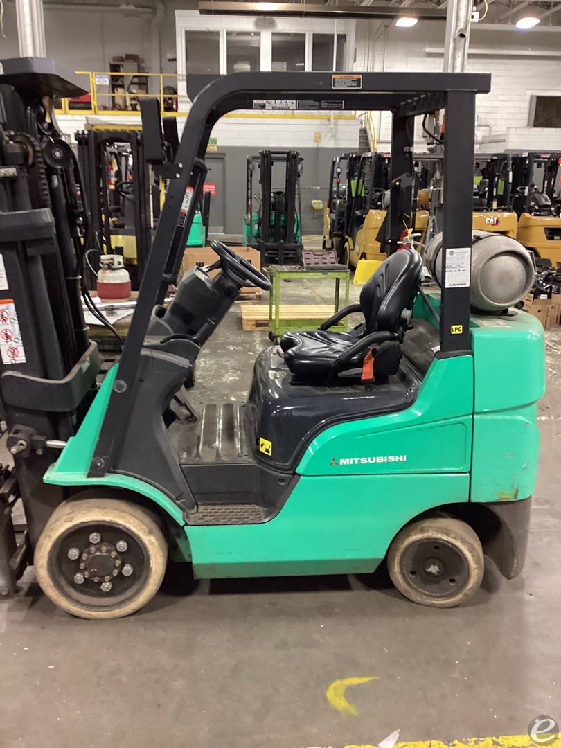 2019 Mitsubishi FGC25N