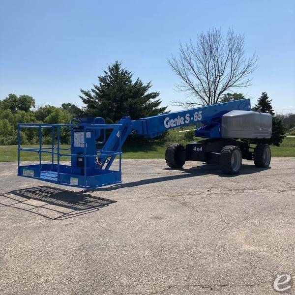 2013 Genie S65 Articulated Boom Boom Lift - 123Forklift