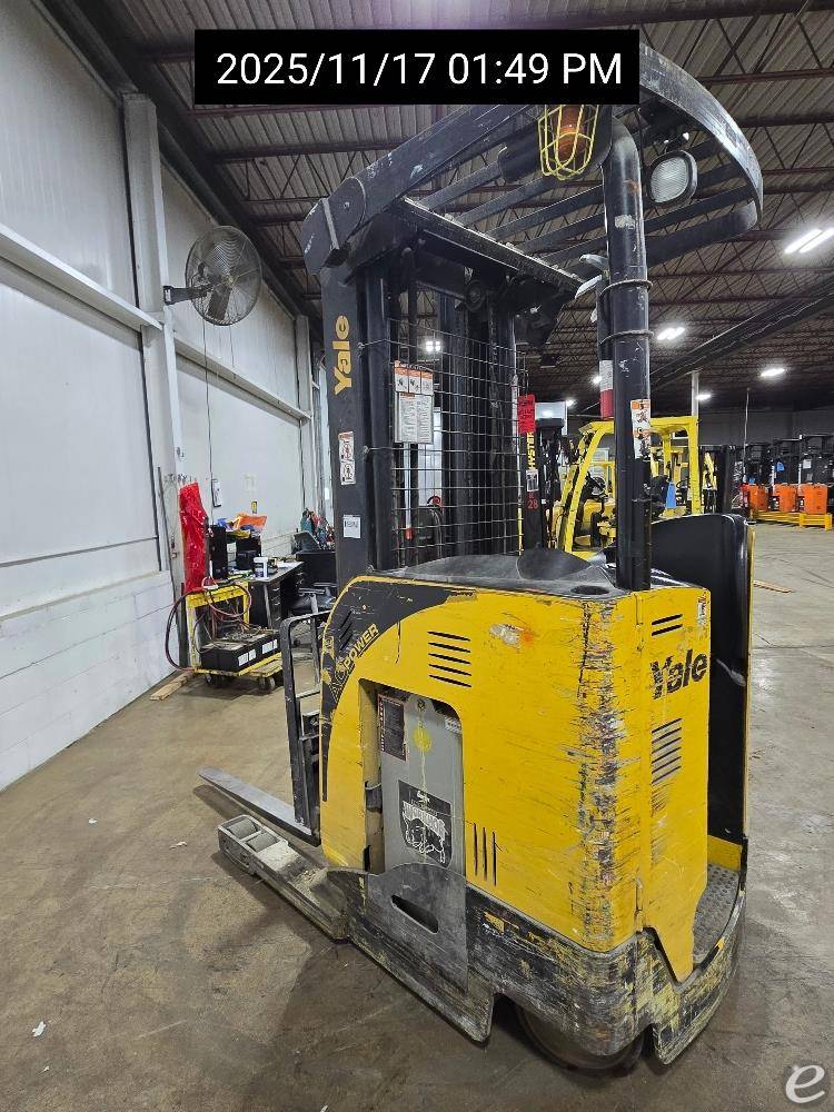 2018 Yale NR045EB
