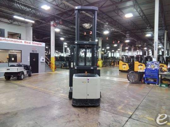 2021 Crown SP3530-30 Electric Order Picker - 123Forklift