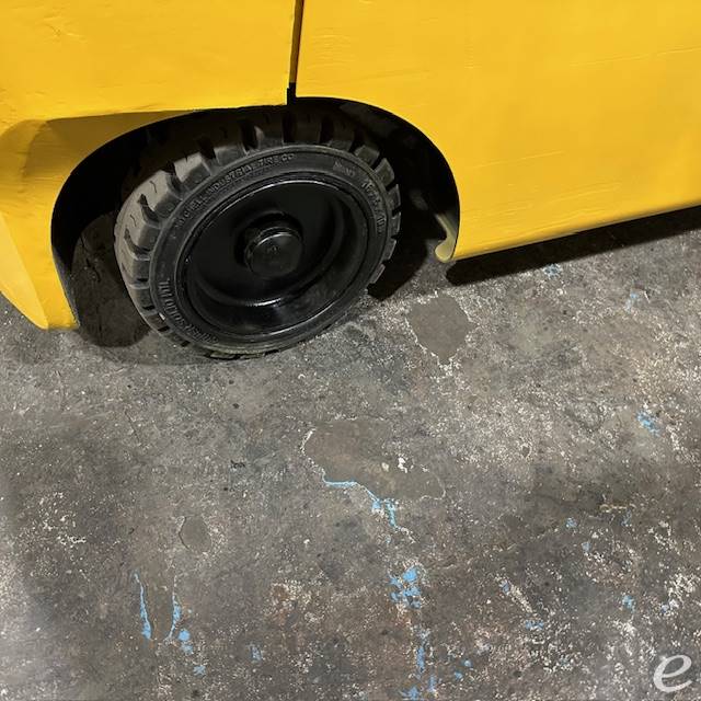 2023 Yale GLC050LX