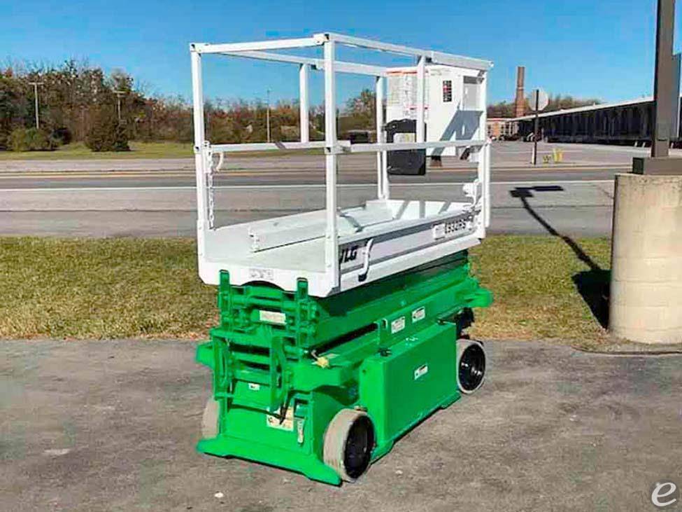 2017 JLG 1930ES
