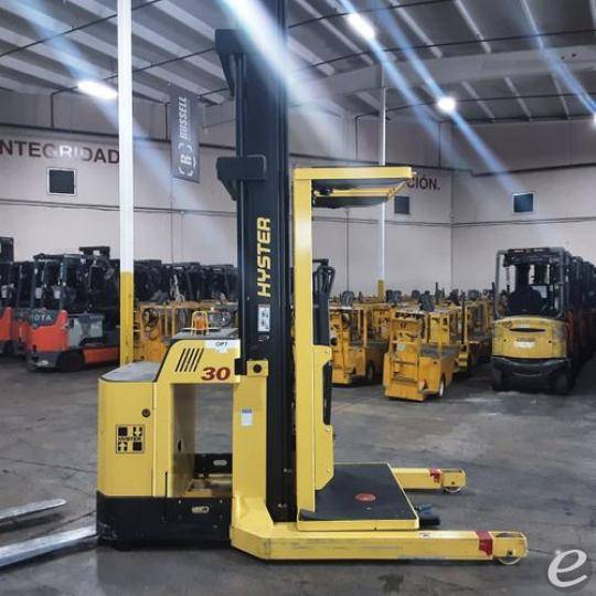 2018 Hyster R30XMA3 Electric Order Picker - 123Forklift