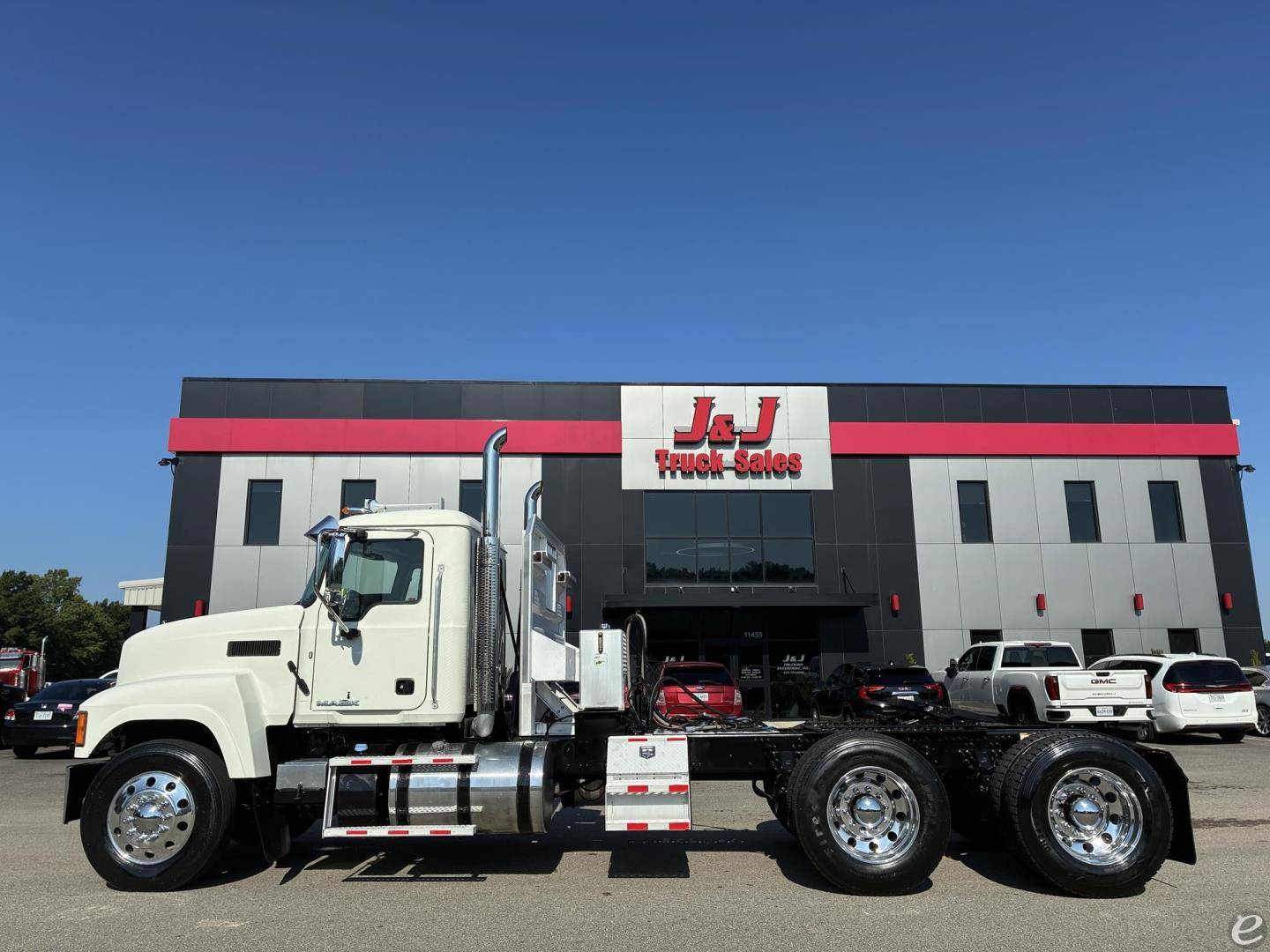 2015 Mack PINNACLE CHU613