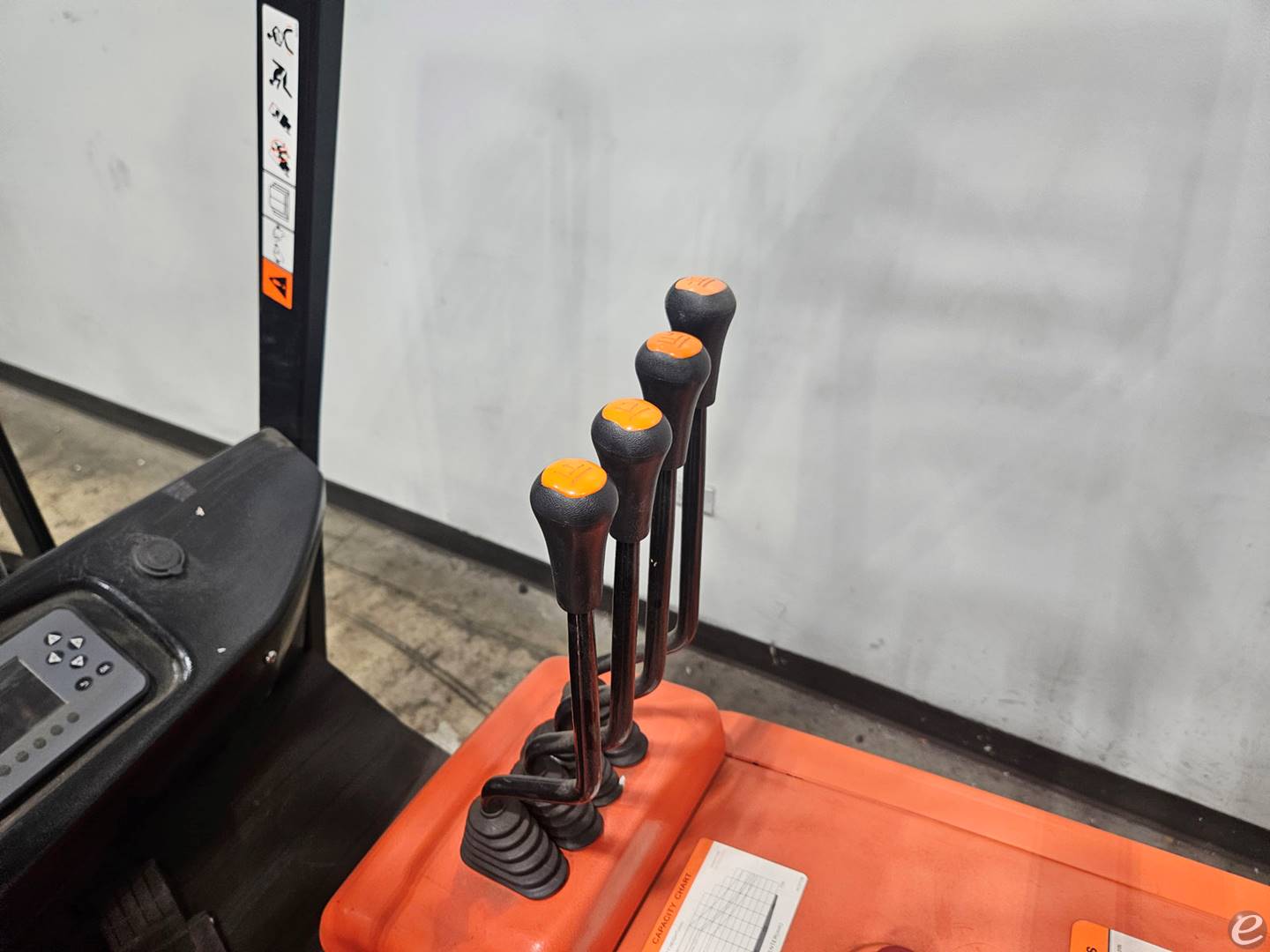 2023 Viper Lift Trucks FB25