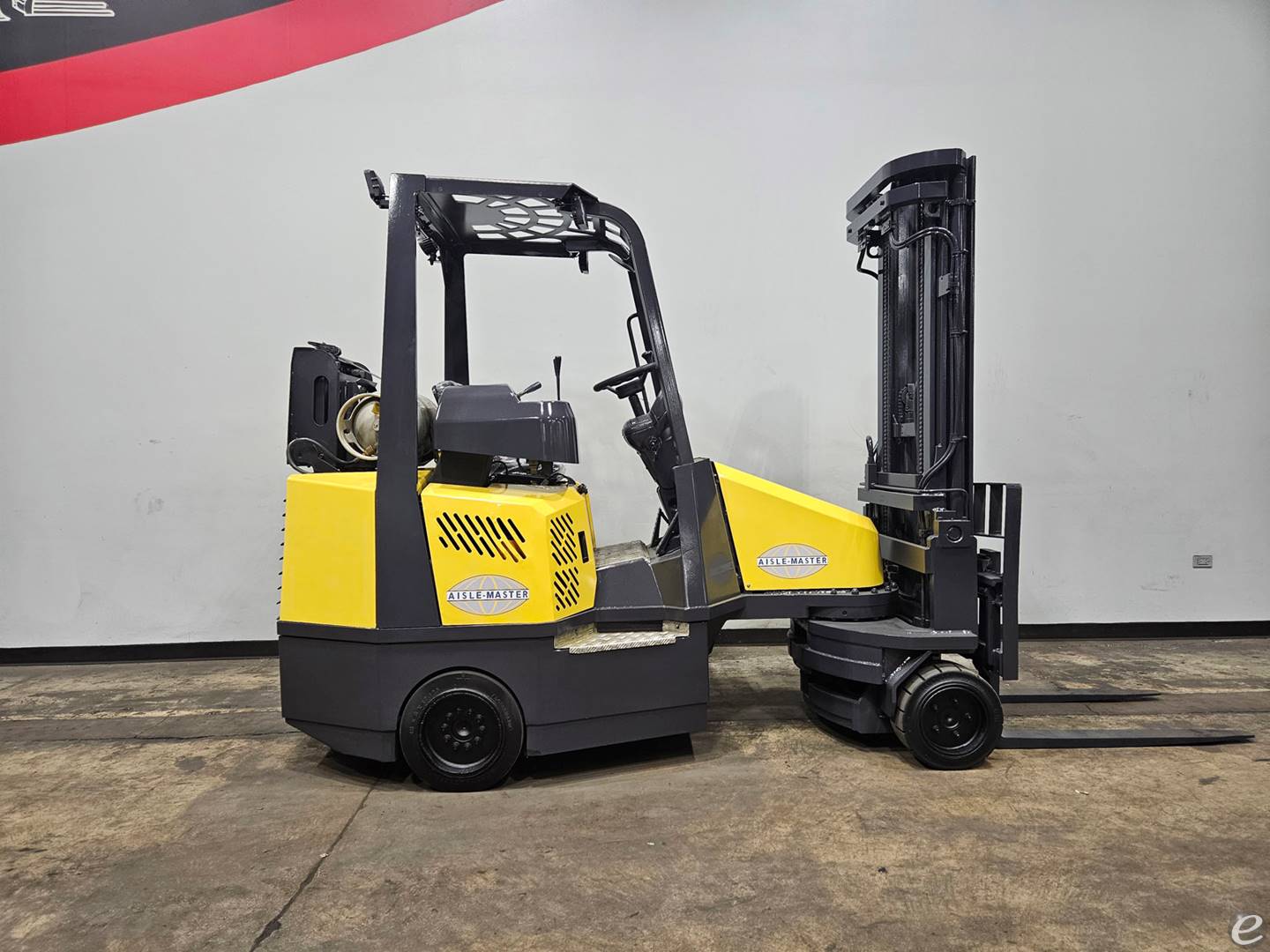 2019 Aisle-Master 44S