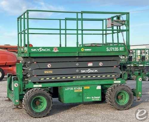 2015 Skyjack SJ7135