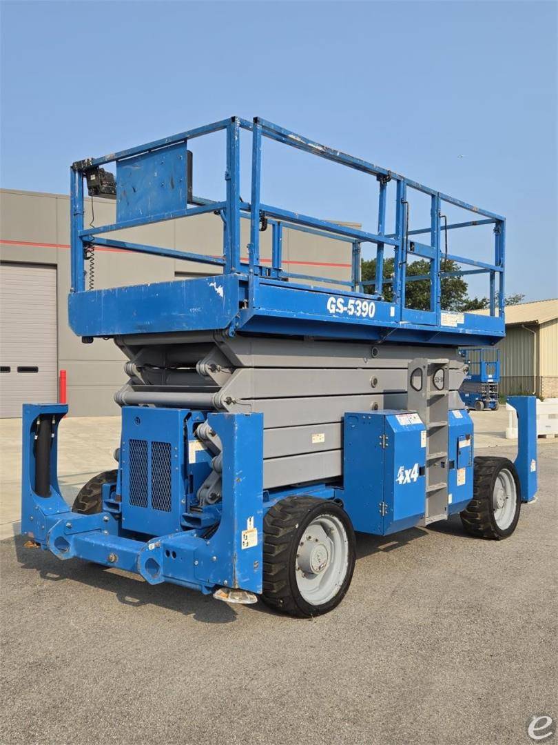 2013 Genie GS5390RT Dual Fuel Scissor Lift - 123Forklift