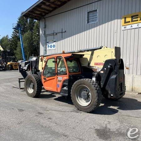 2018 JLG 1055