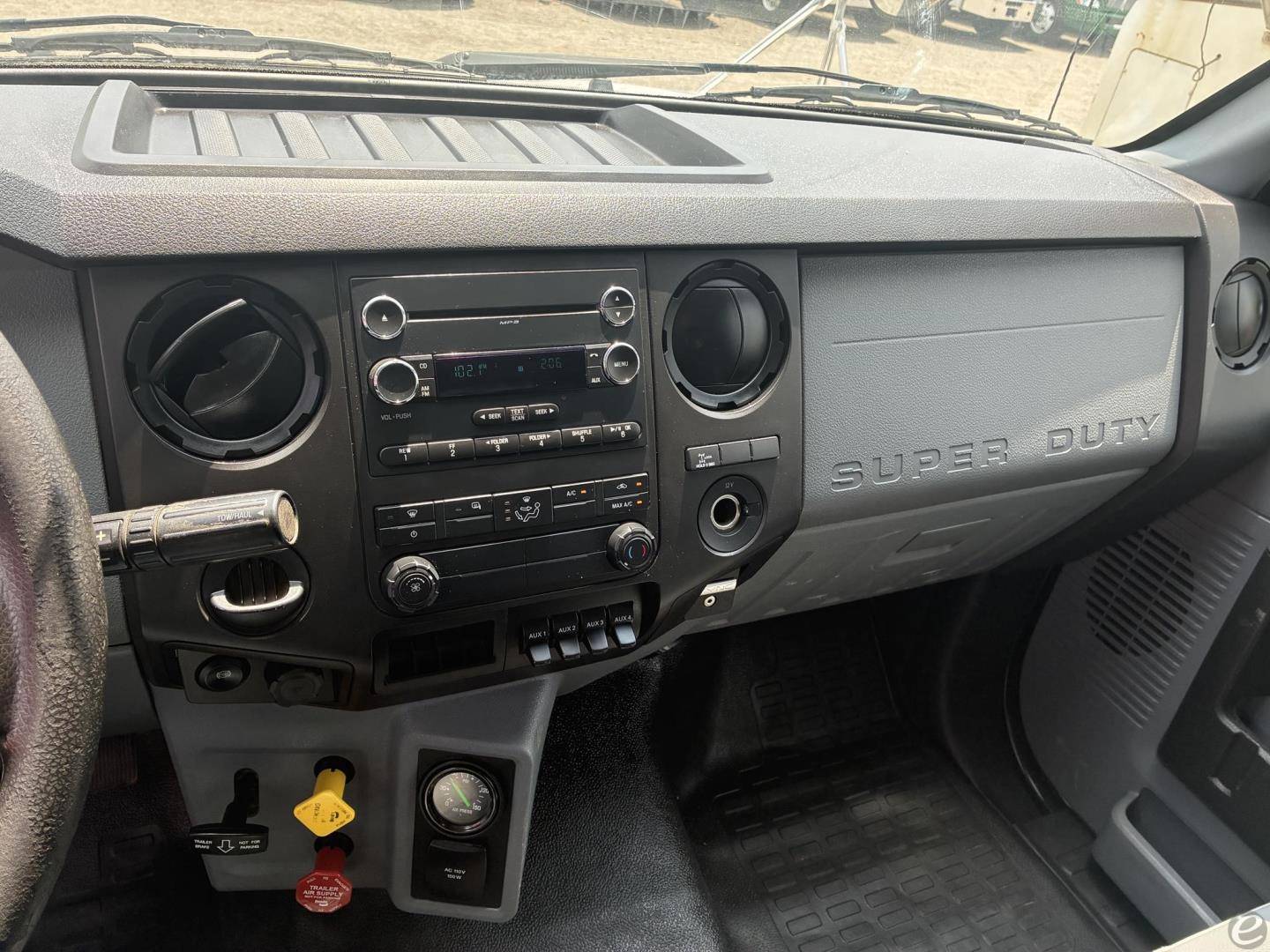 2019 Ford F750 XLT SD