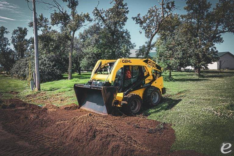 2026 Gehl V330
