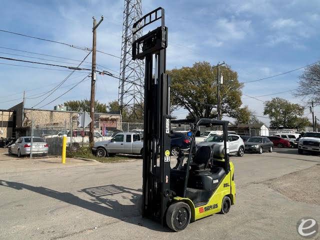2021 Clark S25CL