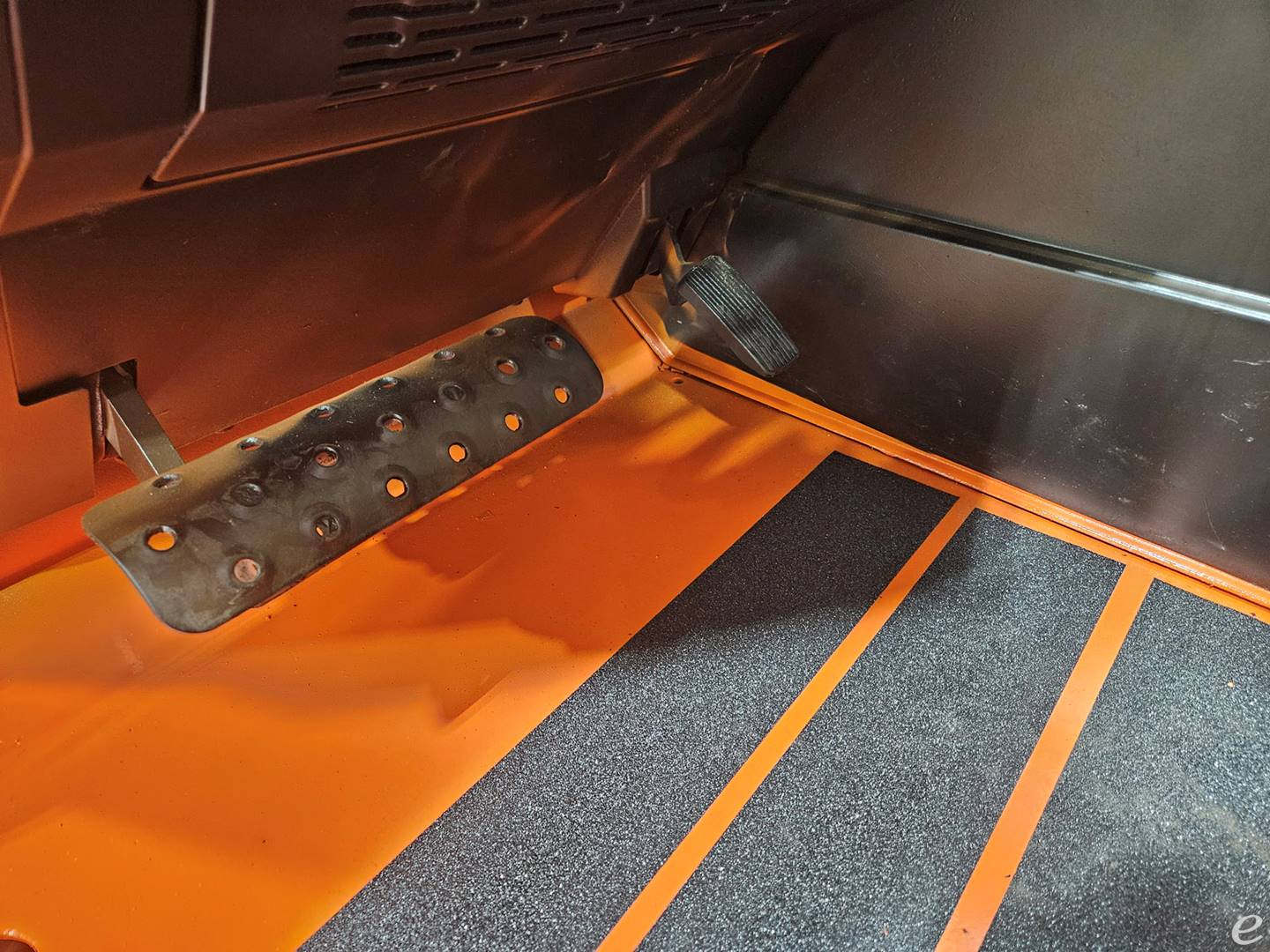 2021 JLG 1255