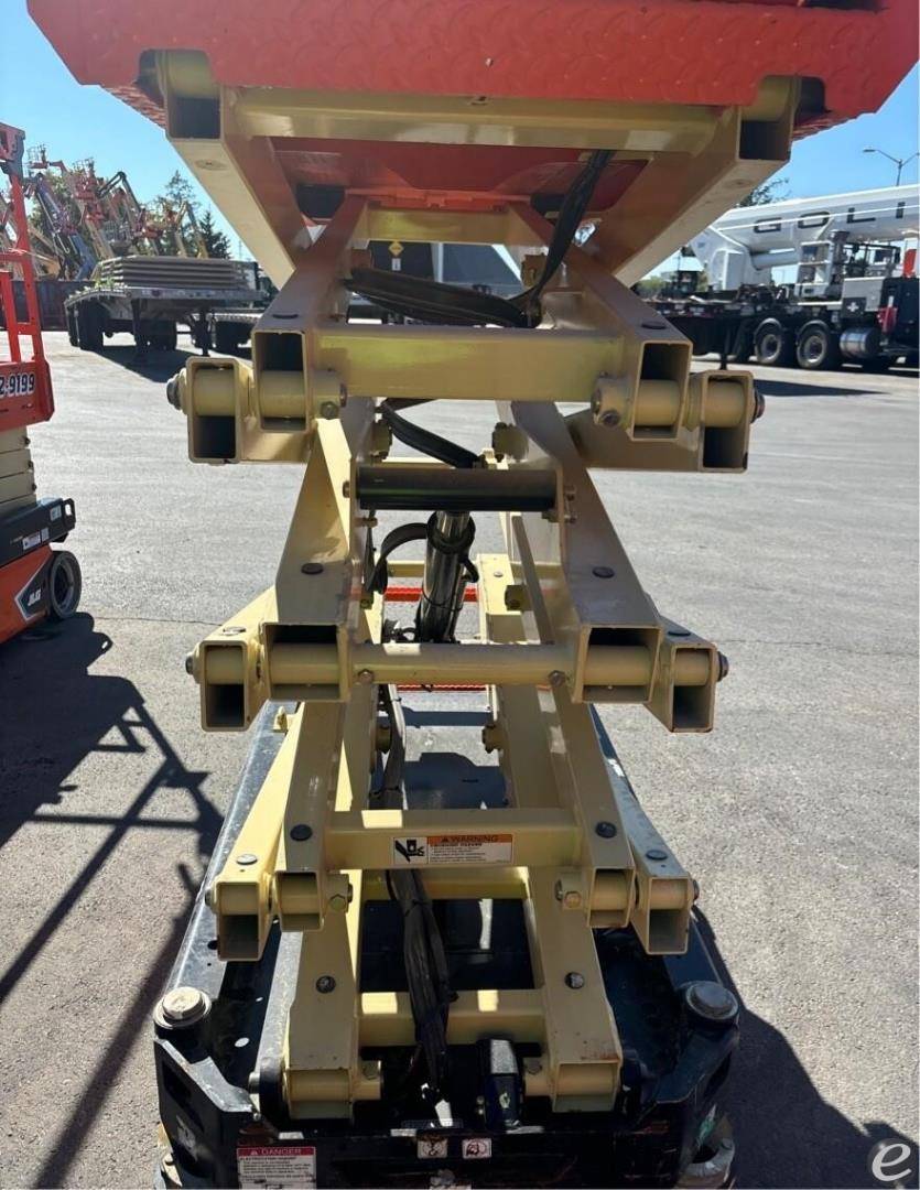 2021 JLG R1932i