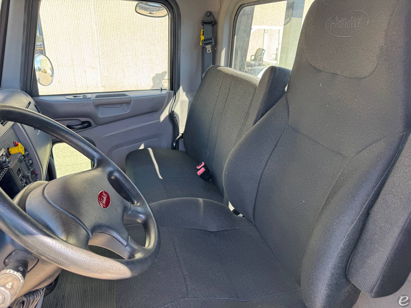 2019 Peterbilt 337 Rollback