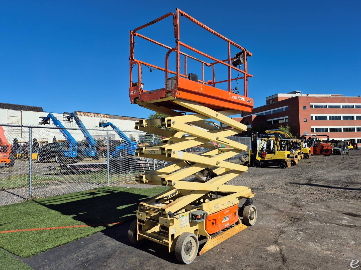 JLG 3246ES