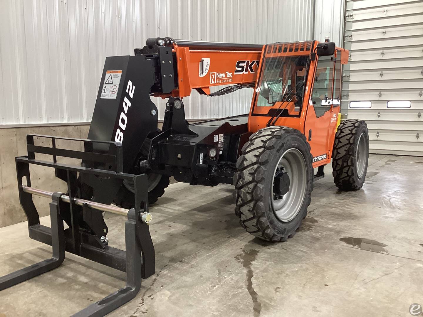 2025 Skytrak 8042