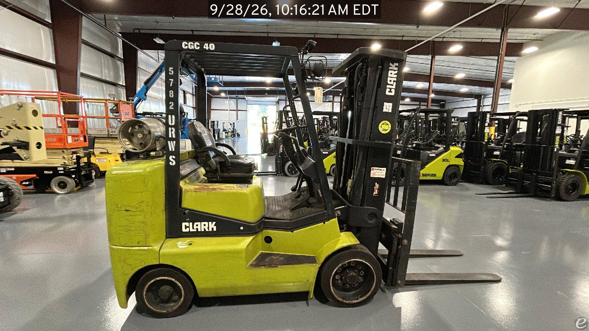 2016 Clark CGC40