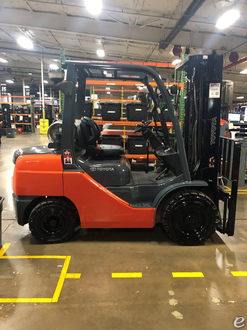 2018 Toyota 8FGU32 LP Gas Forklift