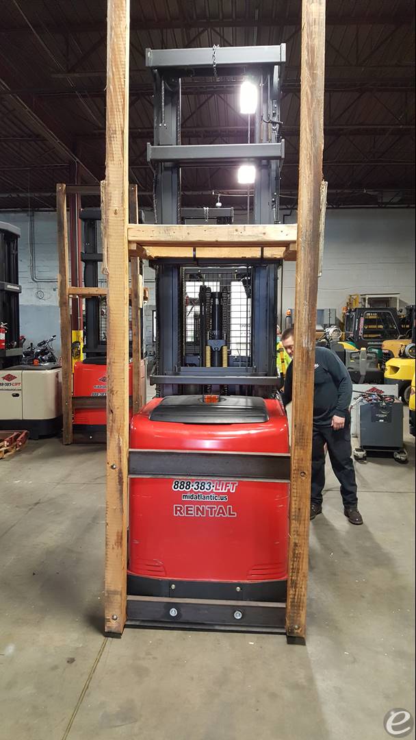 2015 Raymond 560-OPC30TT Electric Order Picker - 123Forklift