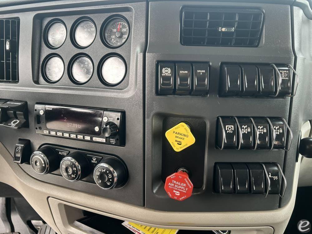 2026 Peterbilt 567