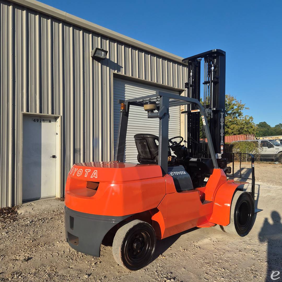 2011 Toyota 7FDAU50