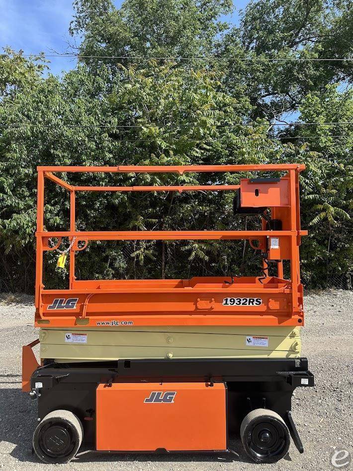 2015 JLG 1932RS