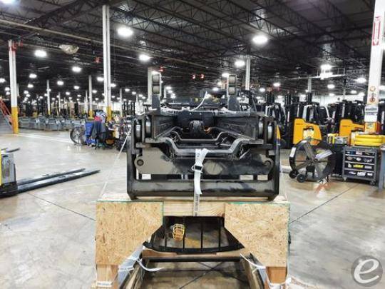 2015 Yale NR045 Electric Reach Truck - 123Forklift