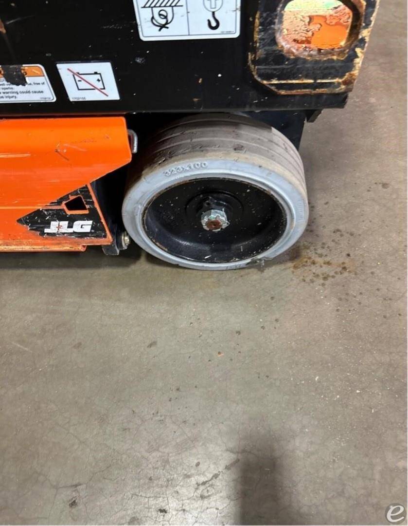 2021 JLG R1932i
