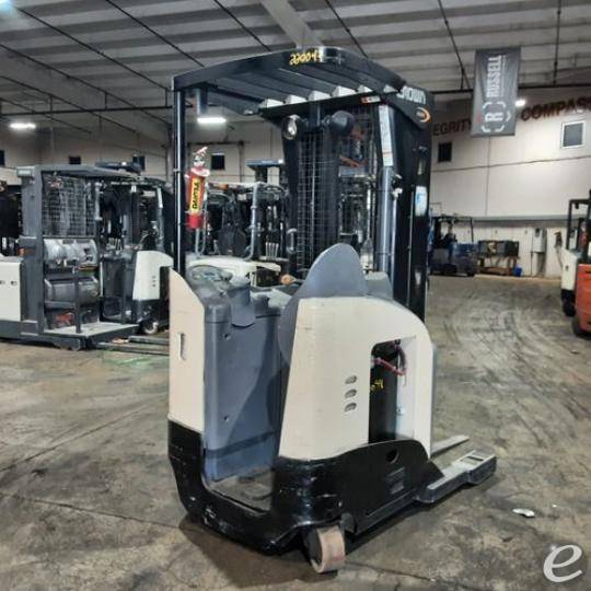 2018 Crown RR5725-45