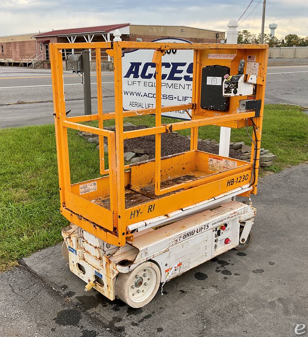 2017 Hy-Brid Lifts HB1230S3