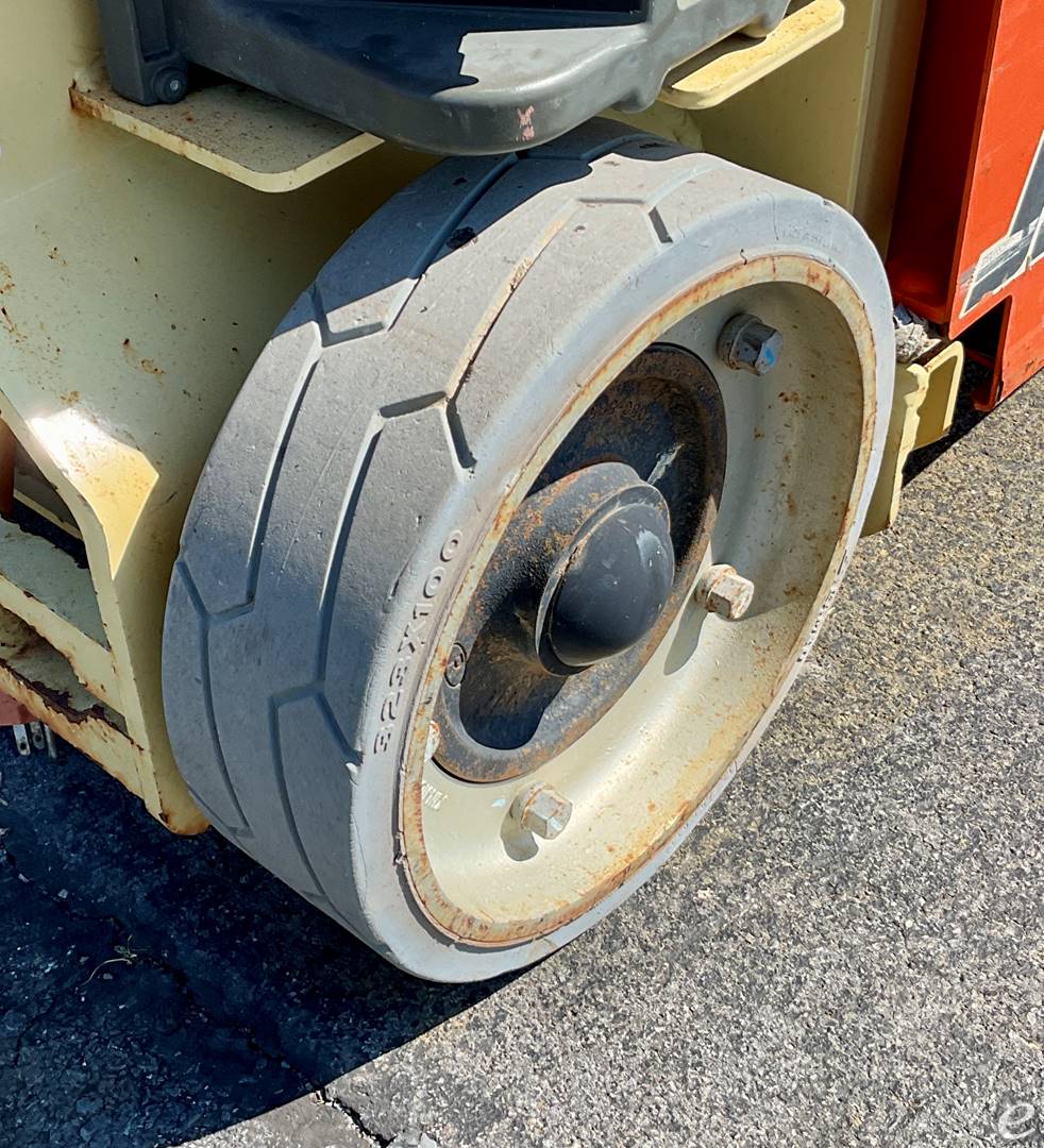 2019 JLG 1230ES